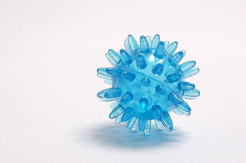 Igelball Ø 5 cm, blau-transparent