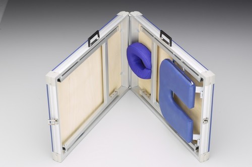 Aluminium Koffer-Massagebank Carry One, OHNE Kopfteil, 2-beinig, Länge 1,70 m und Breite 65 cm