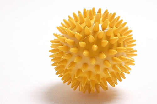 Igelball Ø 8 cm, gelb