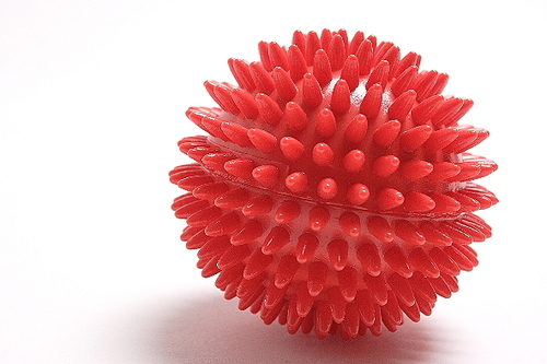 Igelball Ø 9 cm, rot